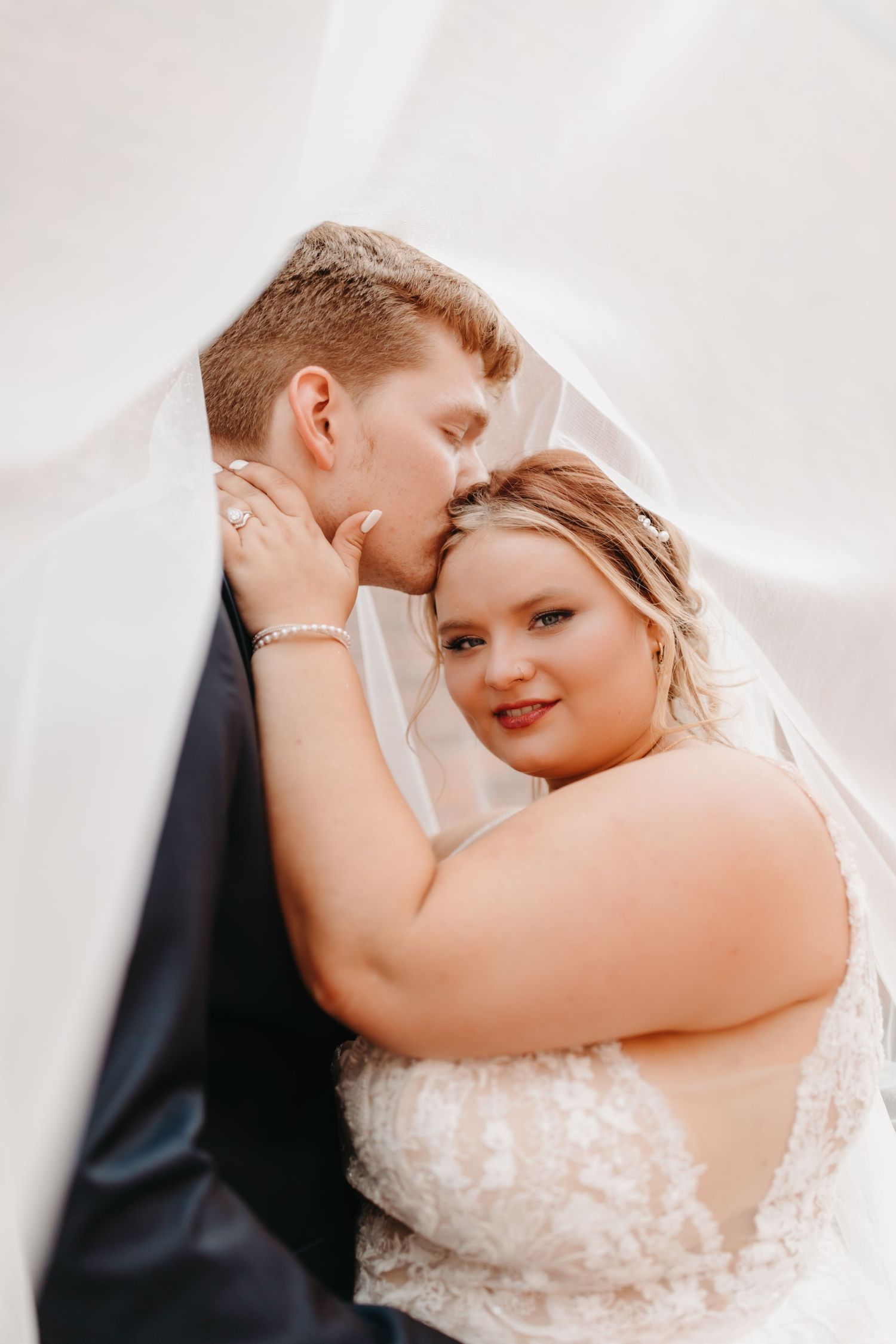 Ohio Wedding, Ohio Photographer, Wedding Photographer, Ohio Wedding Photographer, Bride and Groom Photos