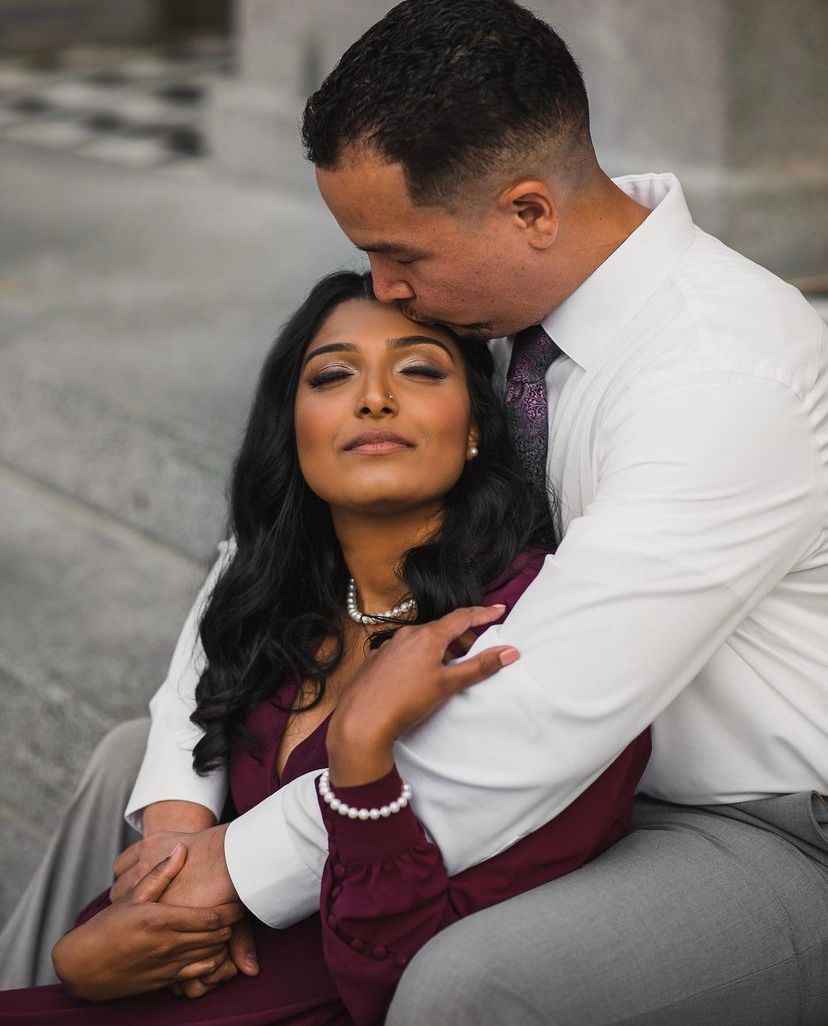 Sacramento courthouse wedding, Sacramento elopement photographer near me, couples photographer near me, Elk Grove photog