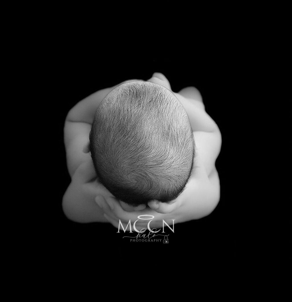 Newborn, maternity, family & cake smash photography in Hayes, West London. Studio & home sessions with props, backdrops & personalised touch