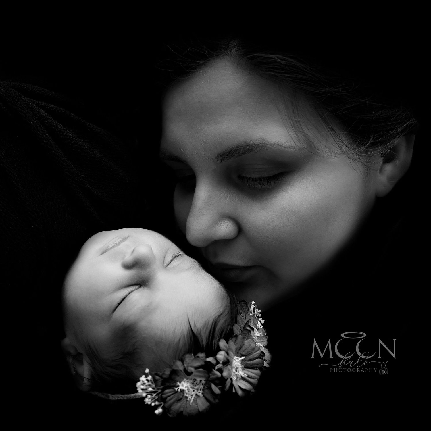 Newborn, maternity, family & cake smash photography in Hayes, West London. Studio & home sessions with props, backdrops & personalised touch