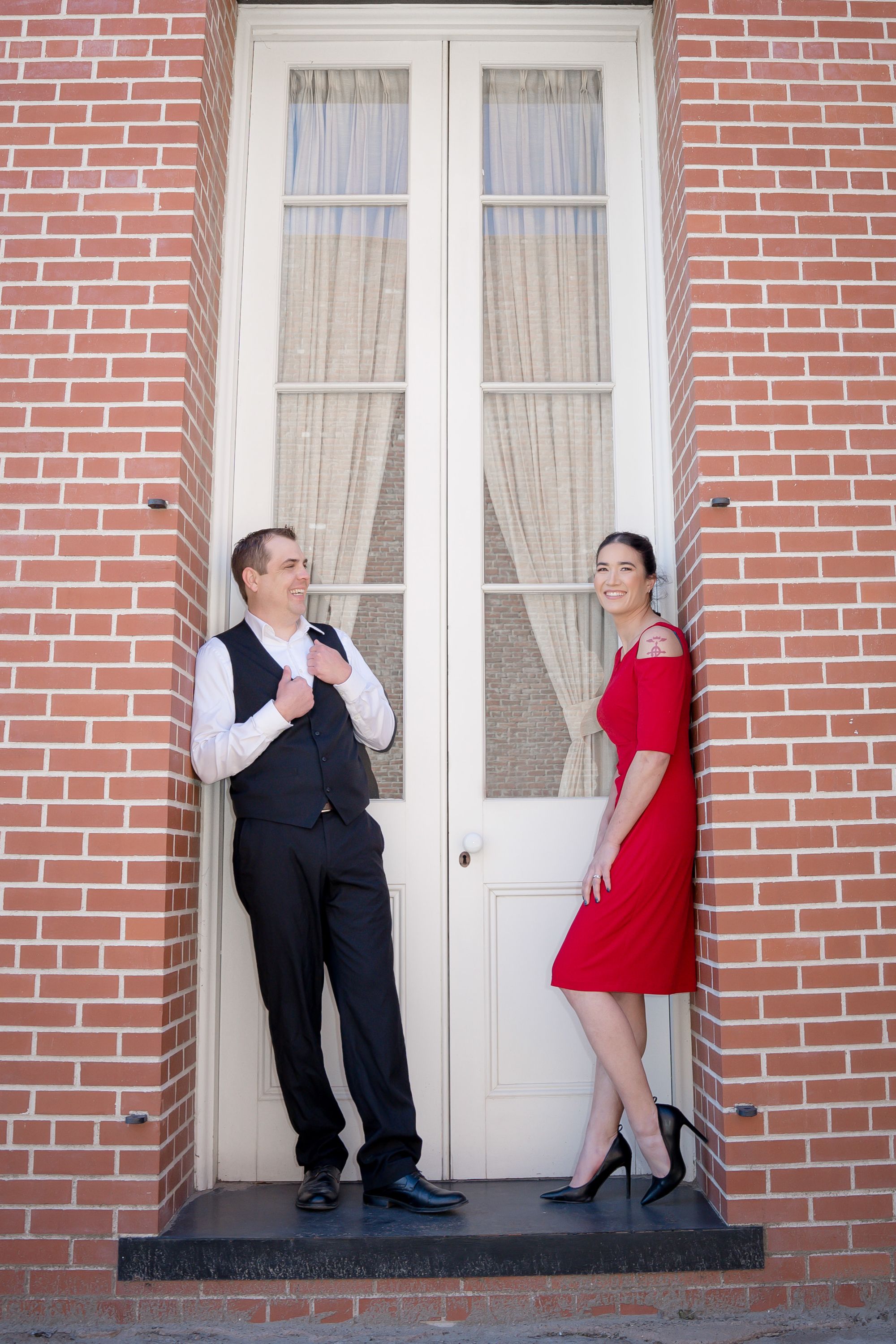 Engagement portrait in Old Town Sacramento by Sacramento photographer, Ashley Nicole Baeza.