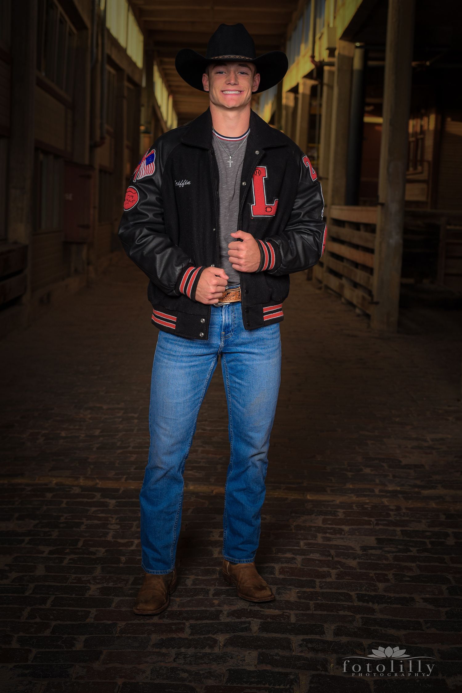 graduating senior photography sessions dallas fort worth by fotolilly photography