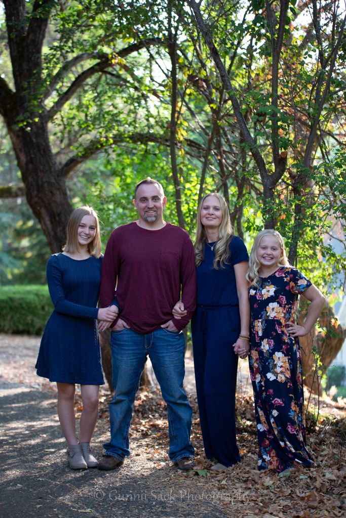 Gunnii Sack Photography, Amador County, Best of Calaveras, Voclano CA, fall family photos,