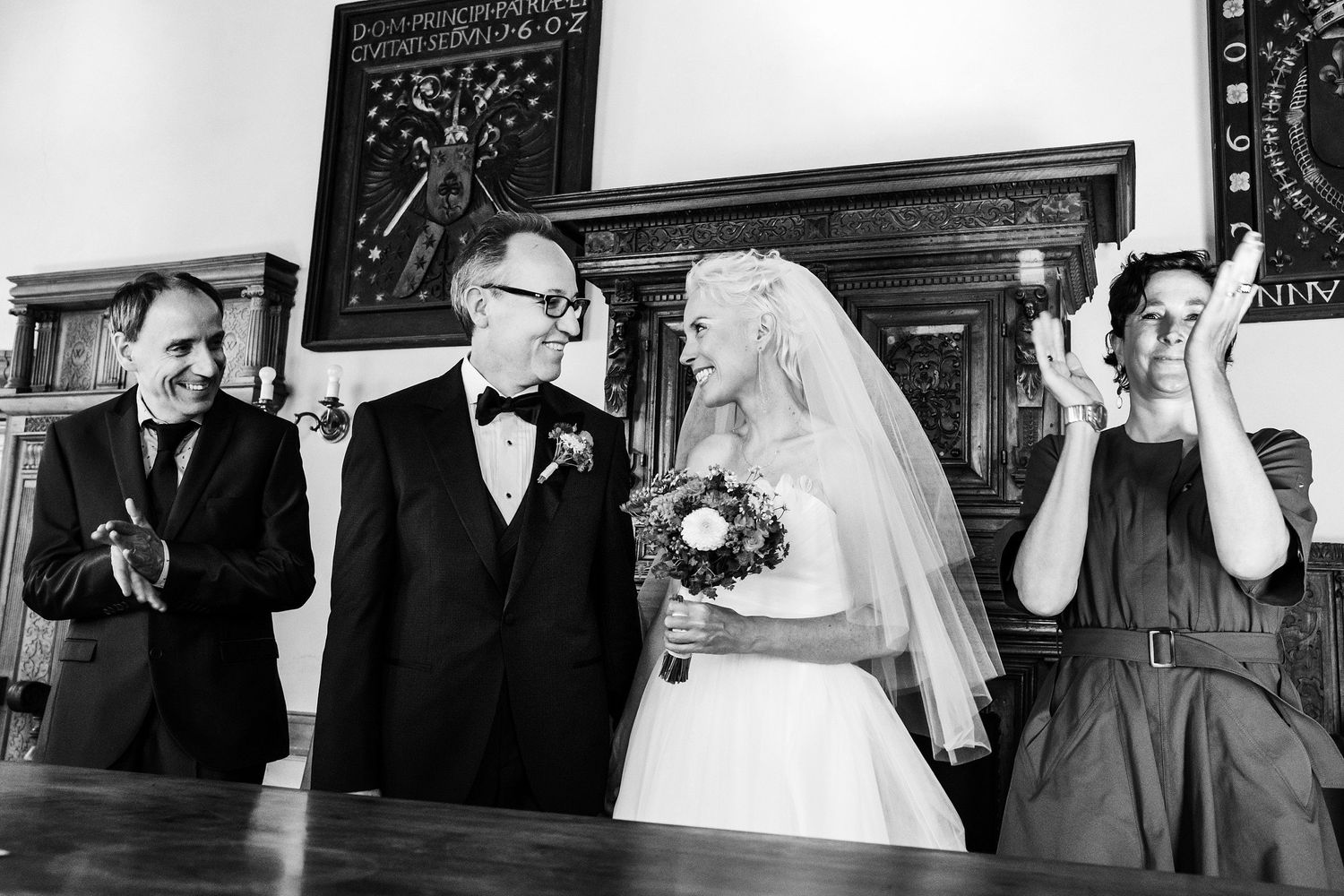 TLOOK photographe de mariage de style documentaire, cérémonie civile à sion