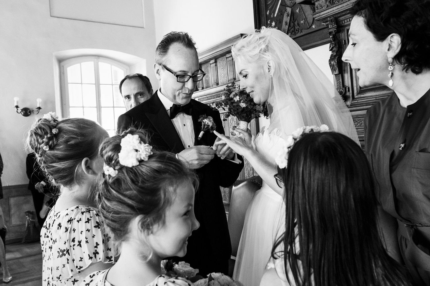 TLOOK photographe de mariage de style documentaire, cérémonie civile à sion