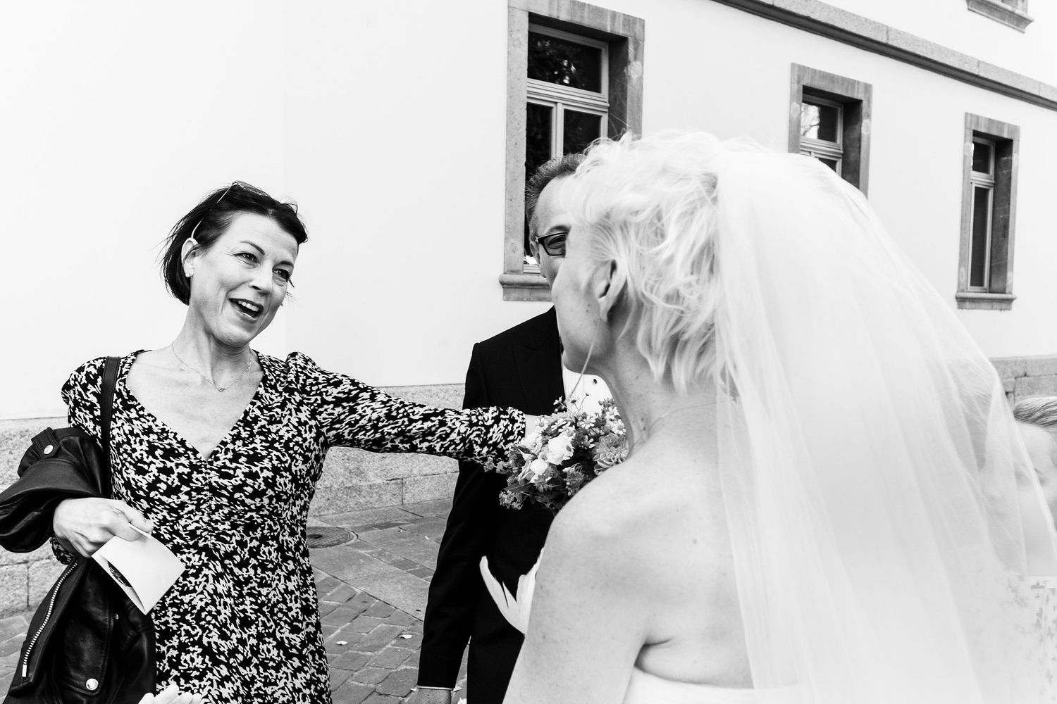 TLOOK photographe de mariage de style documentaire, cérémonie à sion