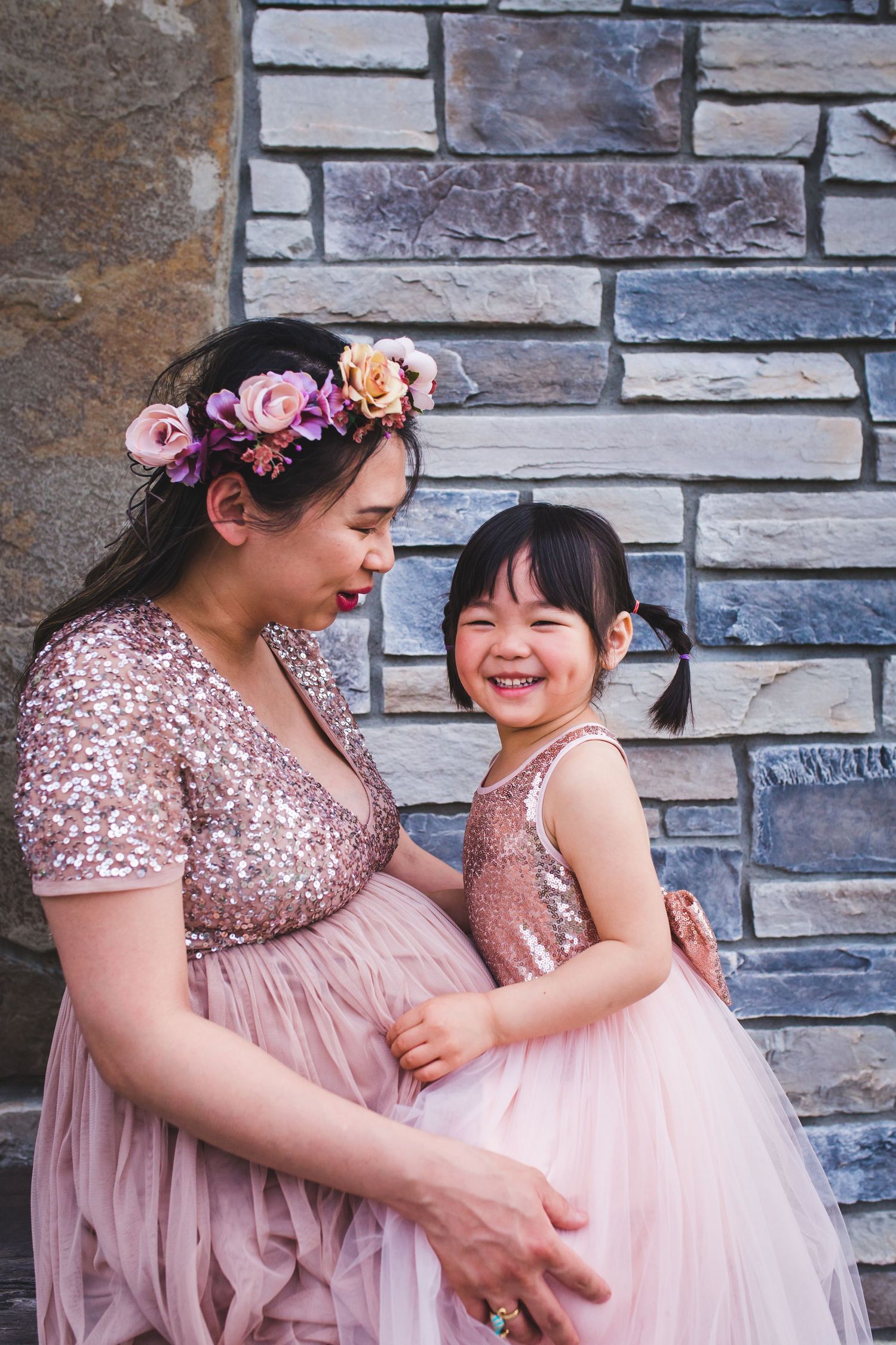 Best Redmond Family and Maternity photographer, flower crown, mother daughter, portrait