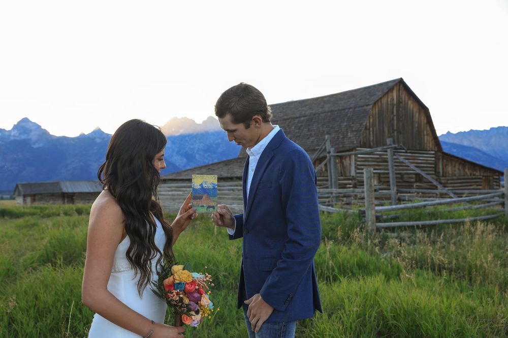 Elopement in the tetons with mountain views