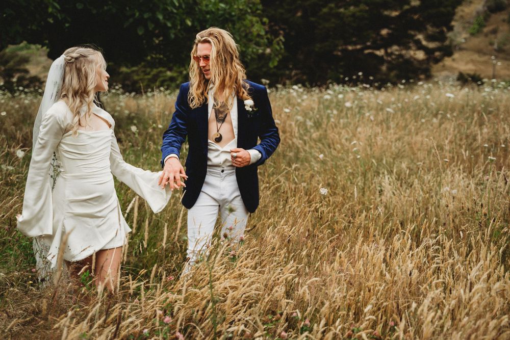 Long grass wedding photo, Nelson wedding photographer,  photographers Nelson NZ,  Nelson photographers,