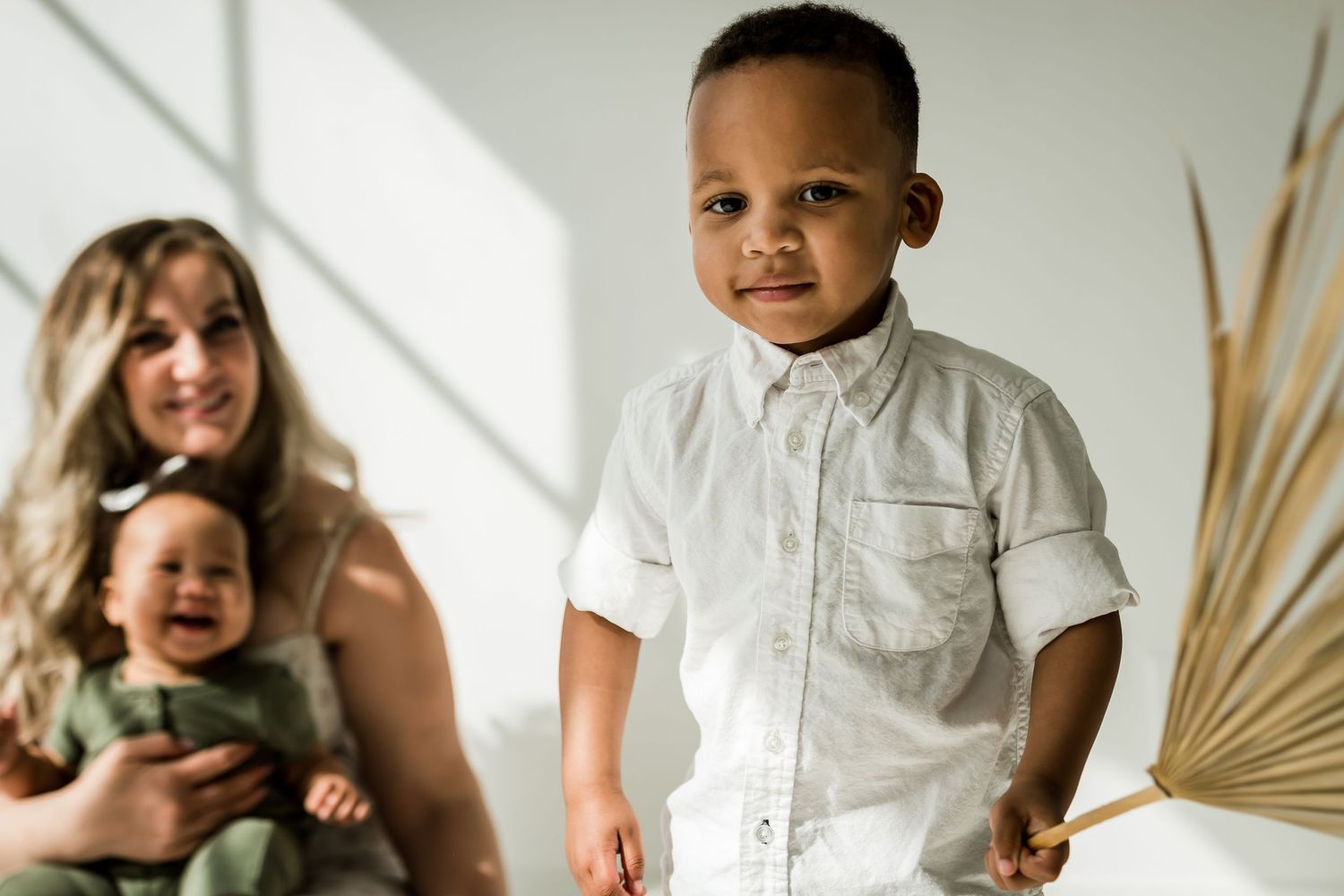 Beautiful motherhood mini sessions at Studio Boheme in Calgary by family photographer Love & Sunshine Photography.