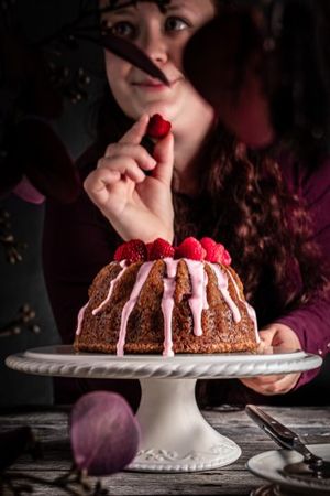 Bundt Cake and Me - Photo by © Reka Csulak