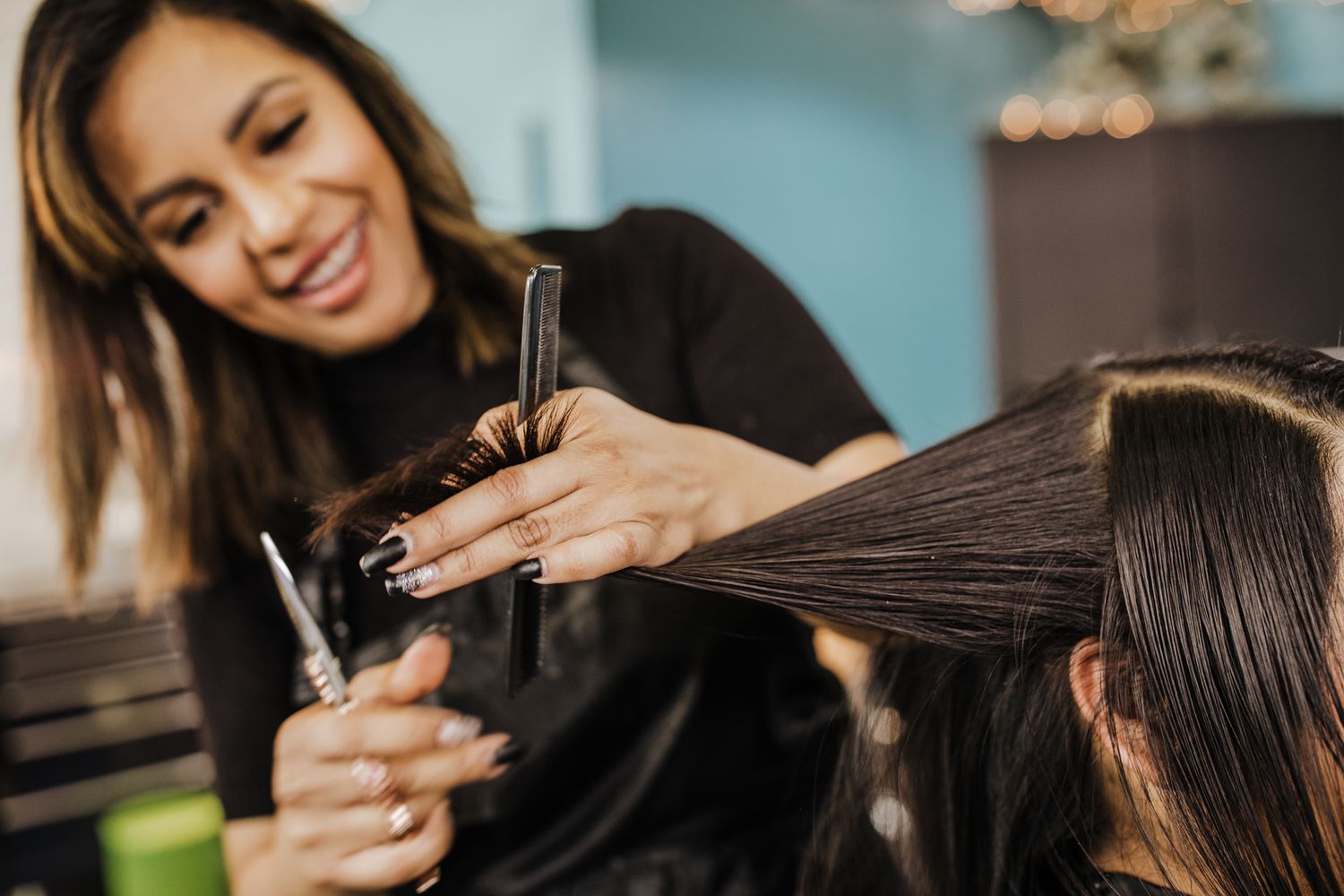 Beauty Juve- Based in West Saint Paul Minnesota, hairstylist, makeup artist, bridal party, balayage, Haircuts
