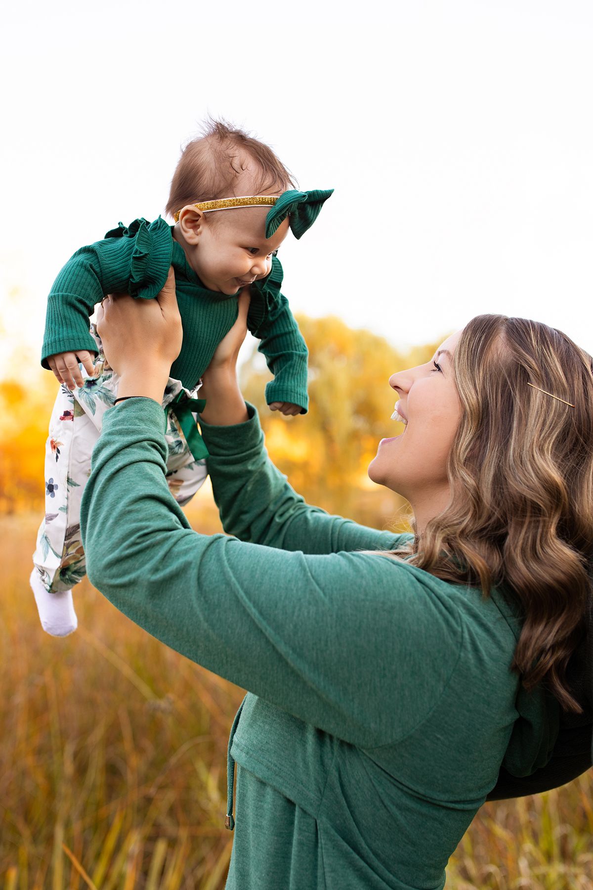 Large fall Family portrait session at the Cleveland Metroparks Watershed