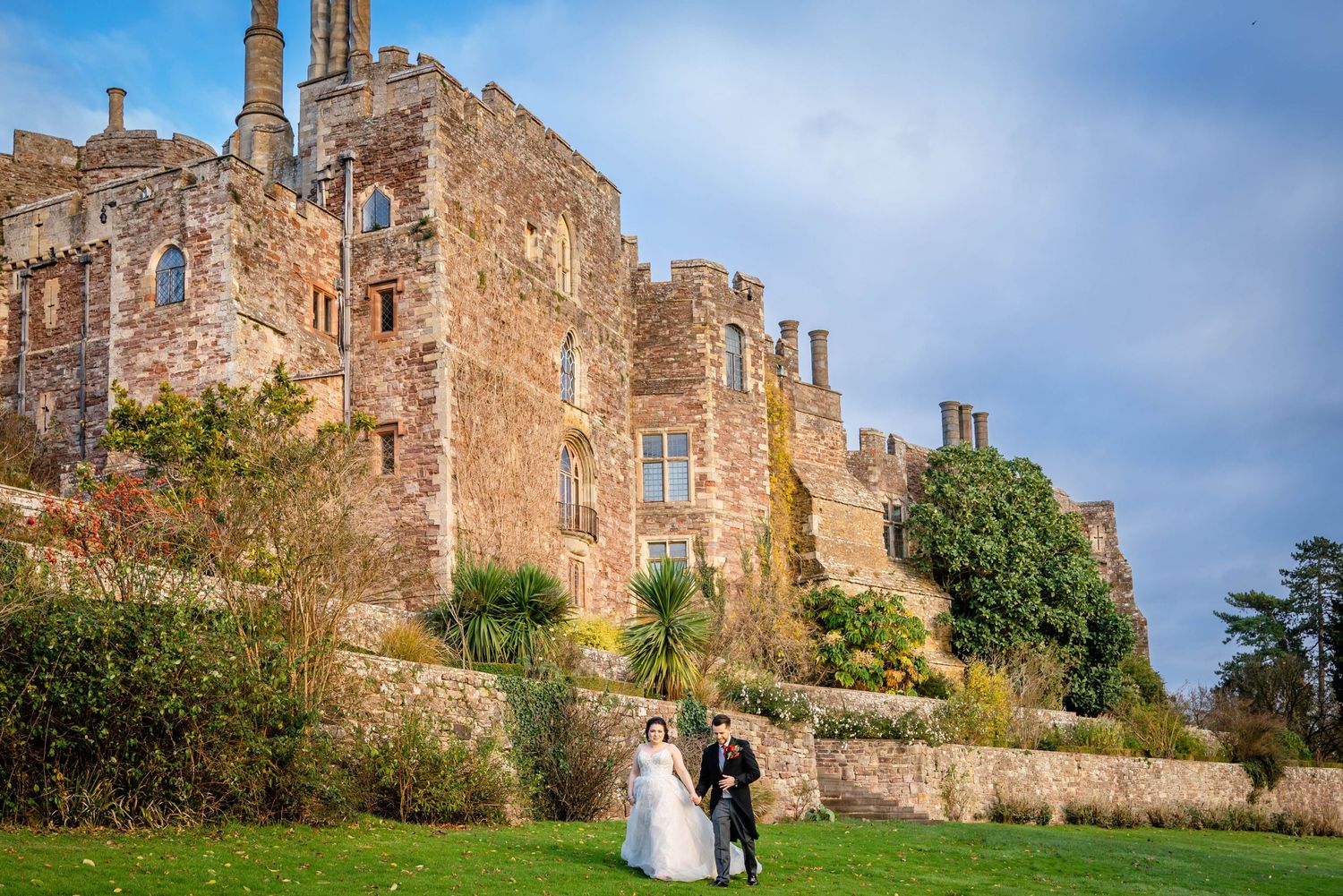Zara Davis Wedding Photography Berkeley Castle Winter