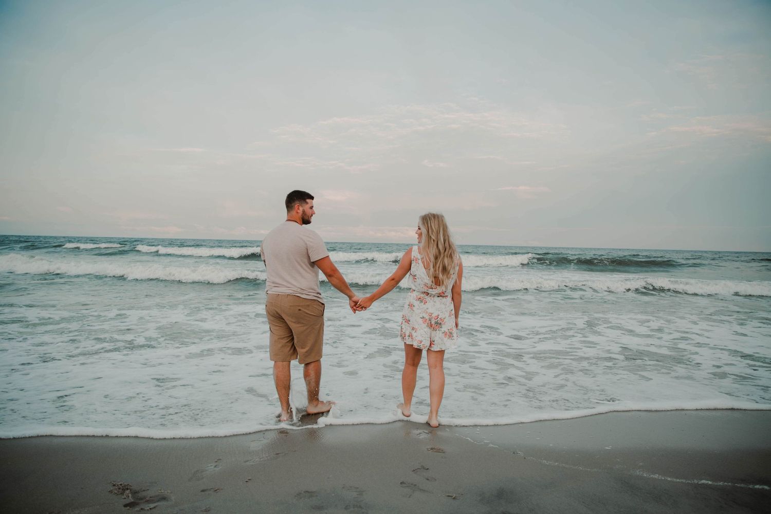 wilmington north carolina photographer beach photography golden hour lifestyle engagement photographer