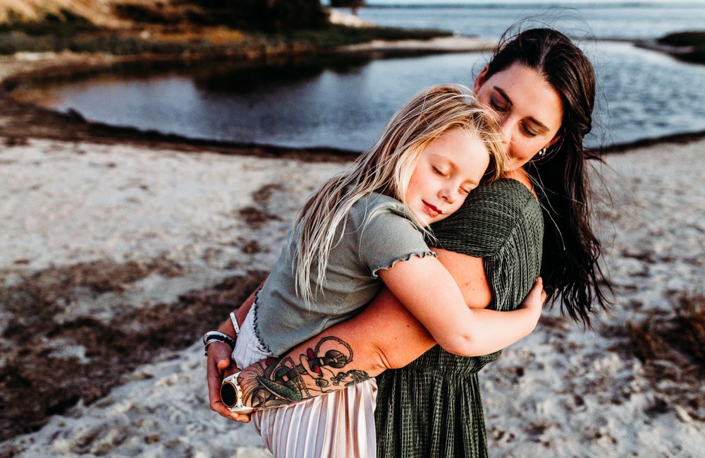PORT HEDLAND MATERNITY NEWBORN FAMILY MOTHERHOOD PHOTOGRAPHER