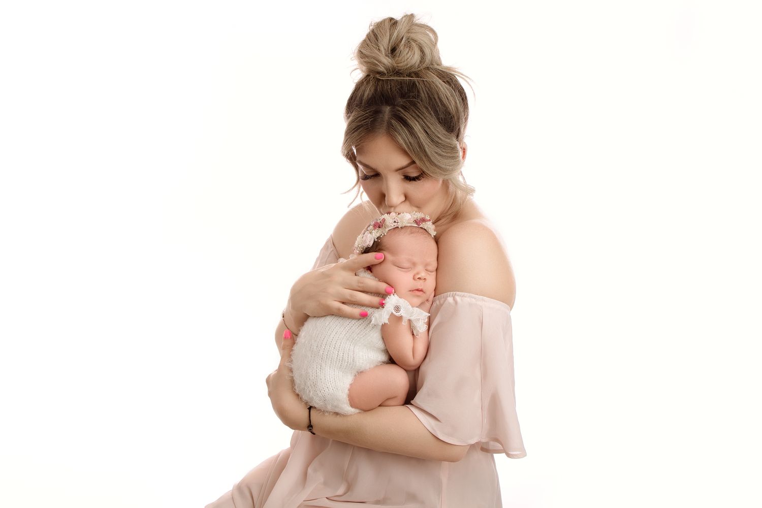 newborn portraits Miami, South FL newborn photos, prepping for newborn session