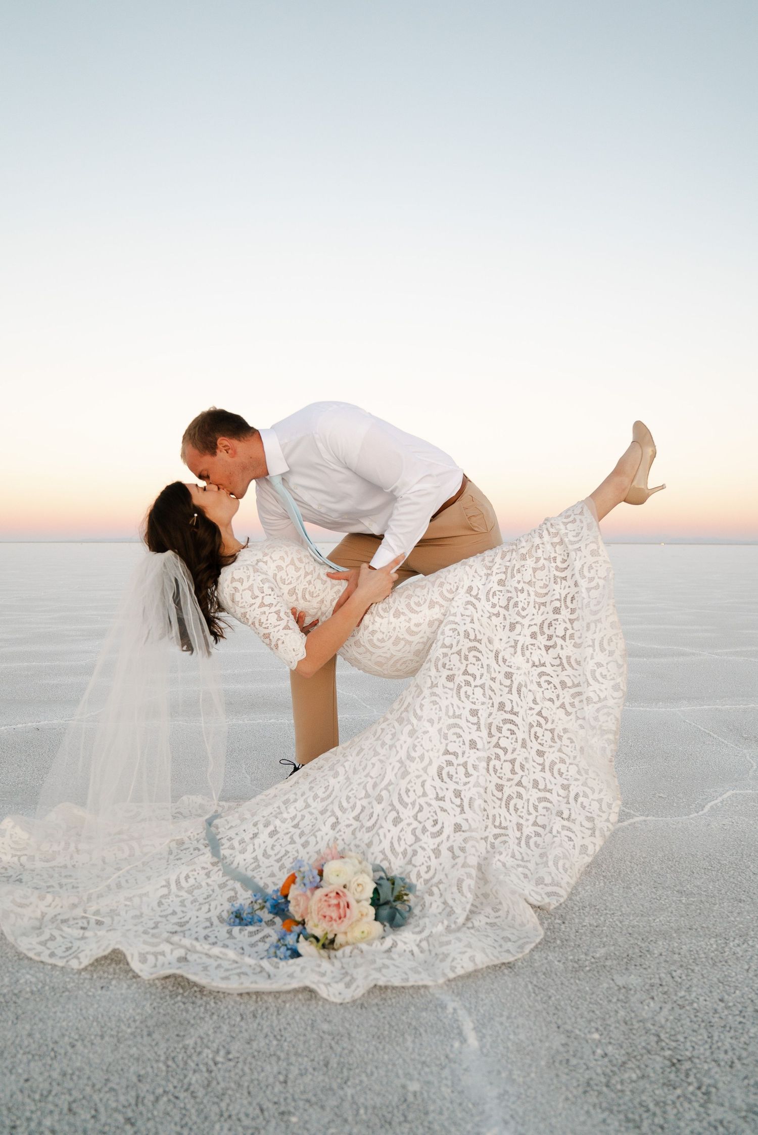 Salt Flats Photography | Salt Flats Engagement Photos | Salt Flats Utah Photography | Beth MK Photo