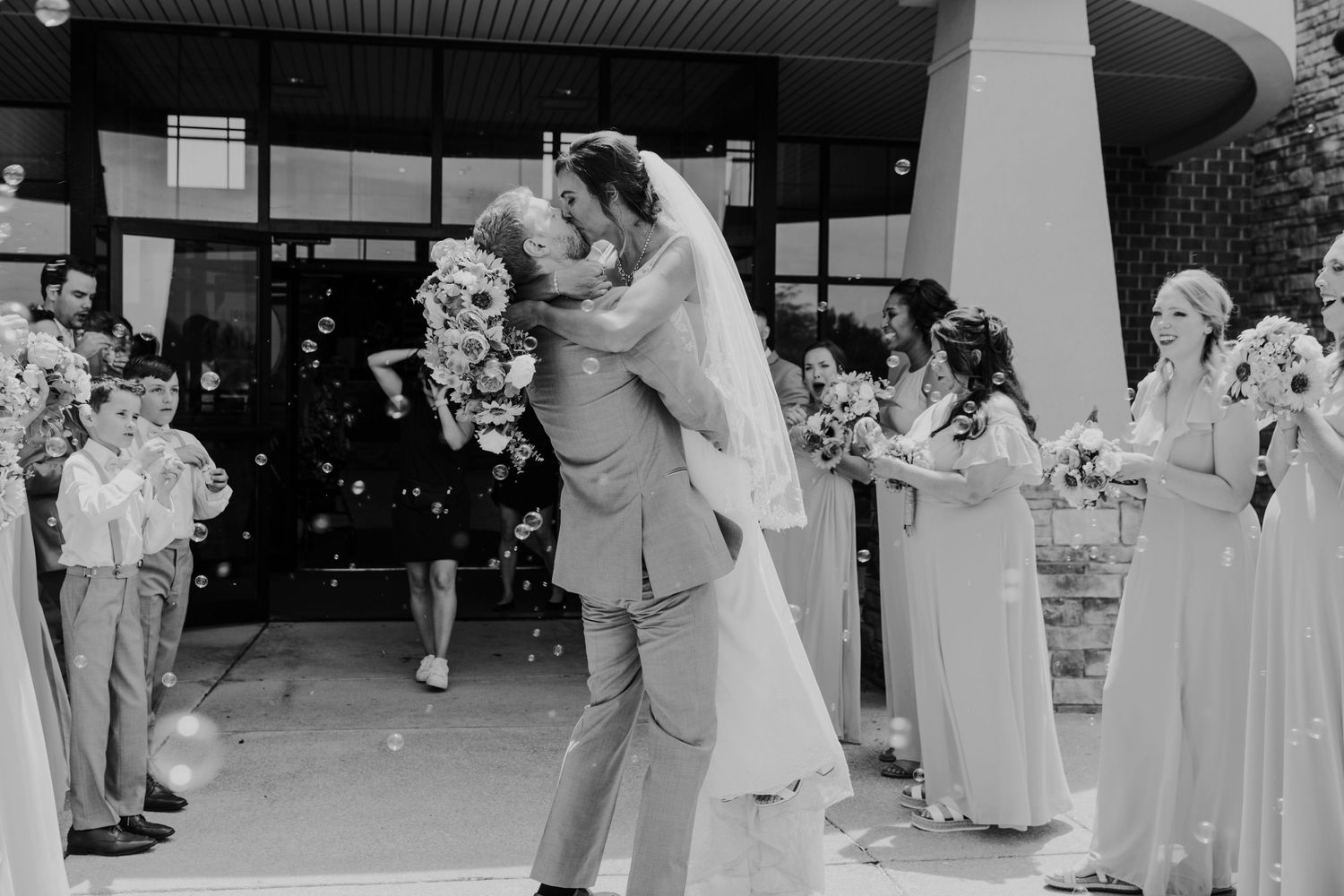 Ohio Photographer, Ohio Wedding, Wedding Photos, Wedding Portraits, The Village Barn, Bride and Groom Photos