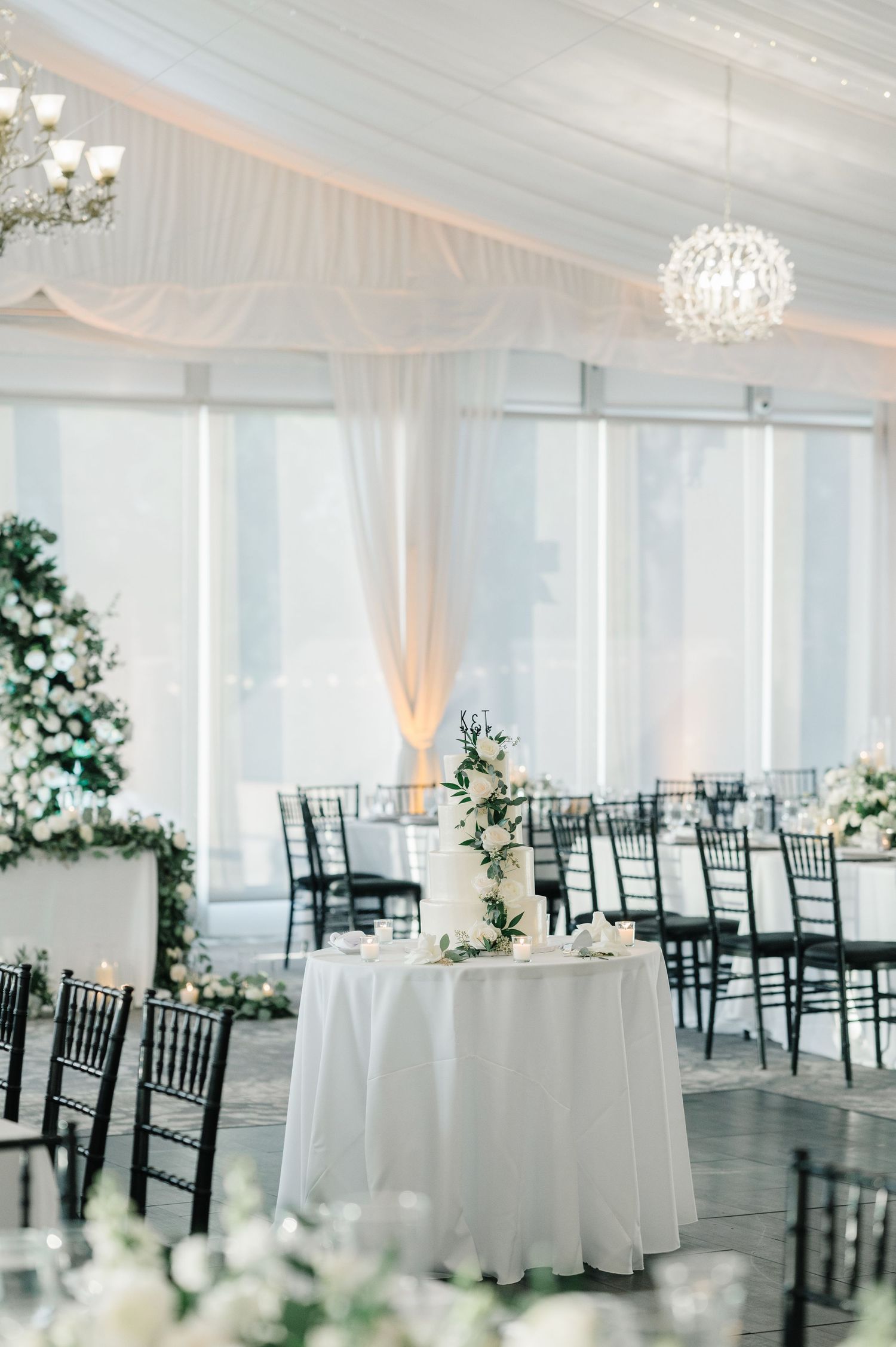 Modern Black Tie Summer Wedding at Monte Bello Estate | Candace Sims Luxury Chicago Fine Art Wedding Photographer