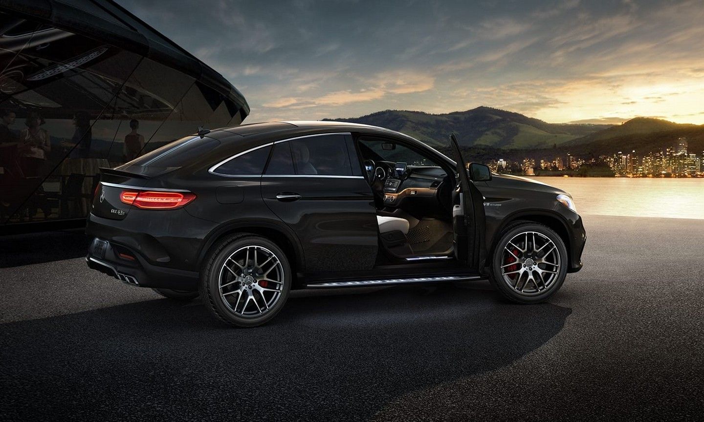 LIVERY LANE MERCEDES BENZ GLE 43 COUPE AMG