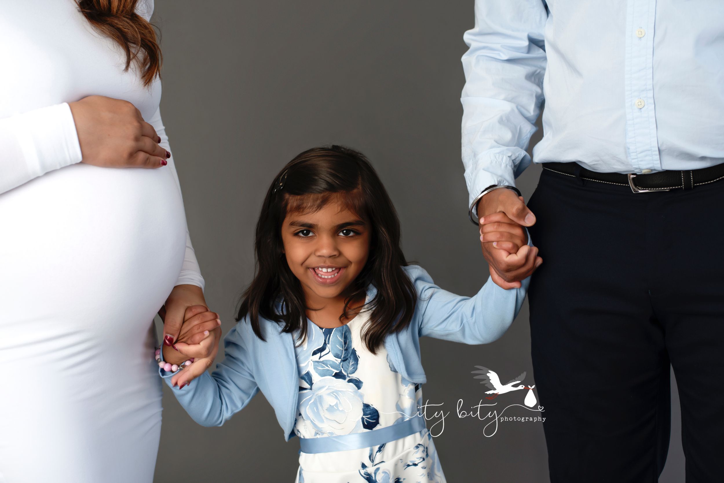 Mama Sumra Cleveland Maternity & Newborn Photographer North Carolina daughter