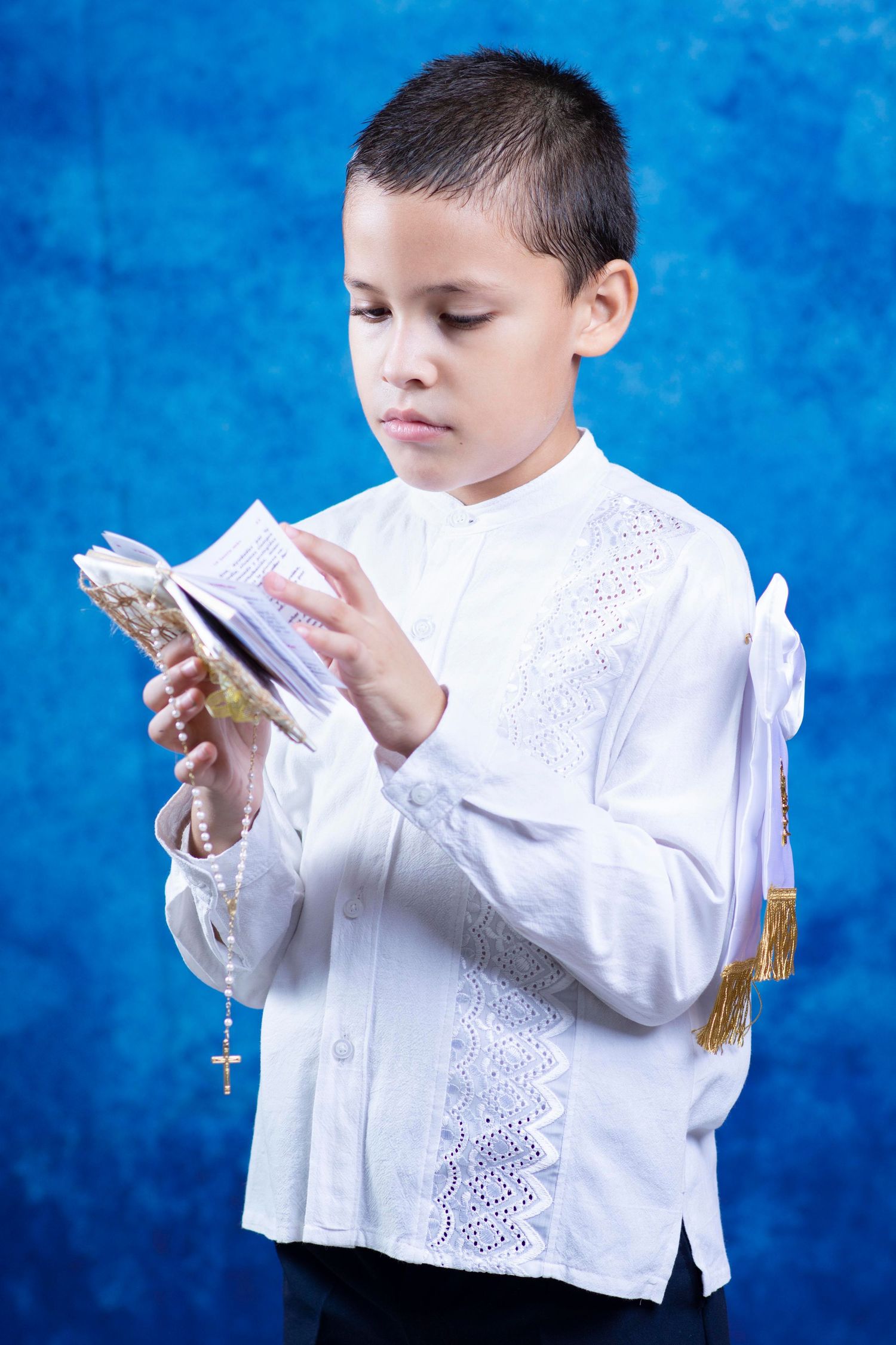 Foto estudio primera comunión niño
