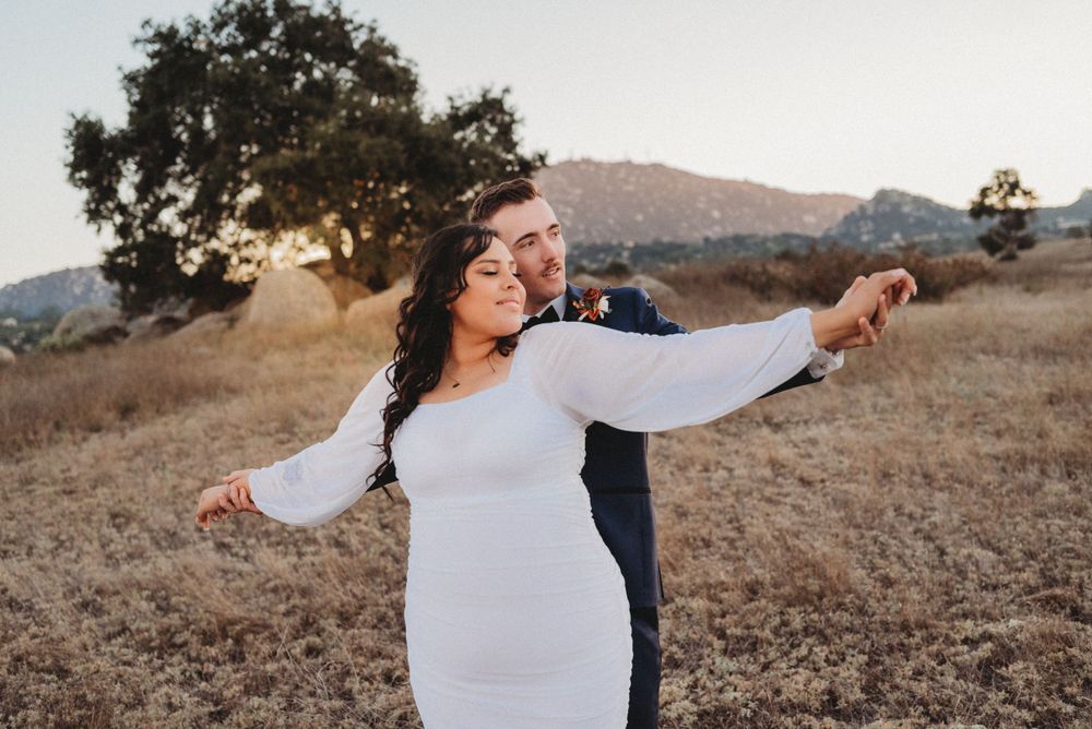 bride and groom elopement photo shoot at Ramona Grasslands