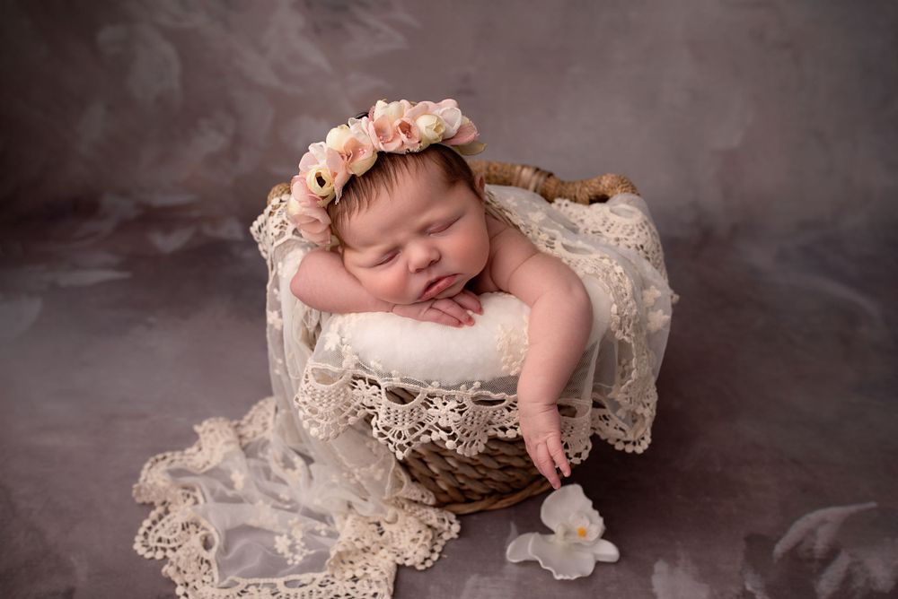 newborn photography Wolverhampton soft lighting