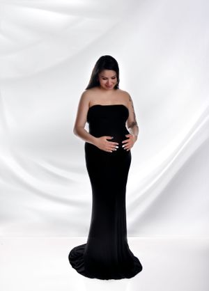 The best maternity photos Saskatoon maternity photographer