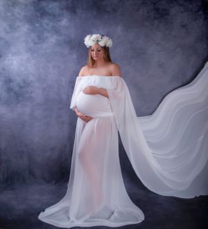 The best maternity photos Saskatoon maternity photographer