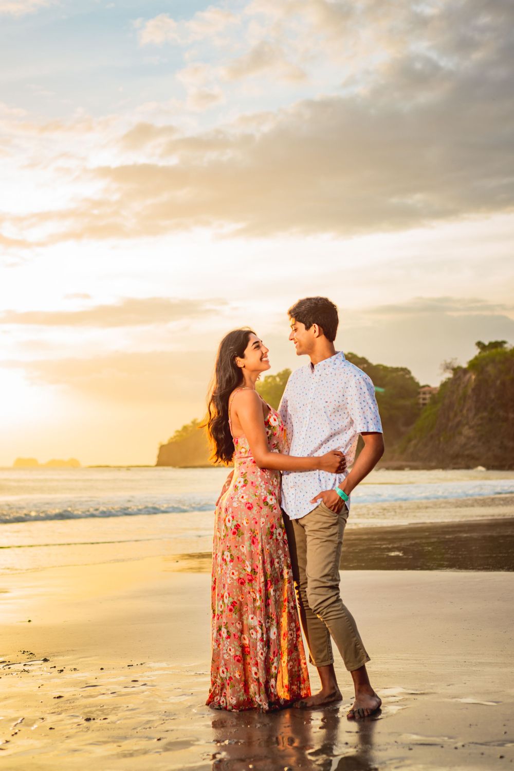 Engagement Sunset Photo Shoot in Flamingo Beach