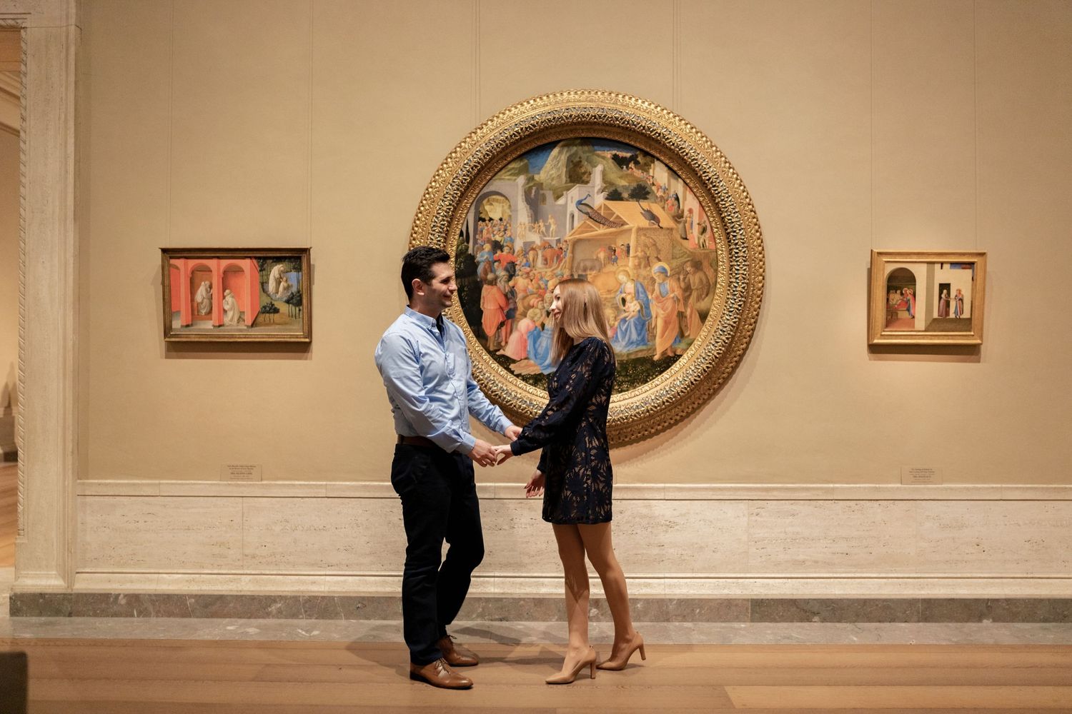 Couple in art gallery in Washington D.C