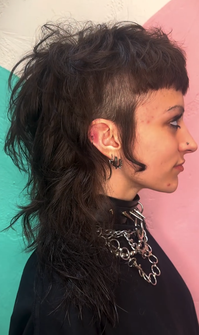 Skullet Alternative haircut done by Angelis
