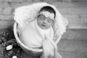 newborn photographer Samantha Ann Photo studio in swansboro near Hubert jacksonville photography studio