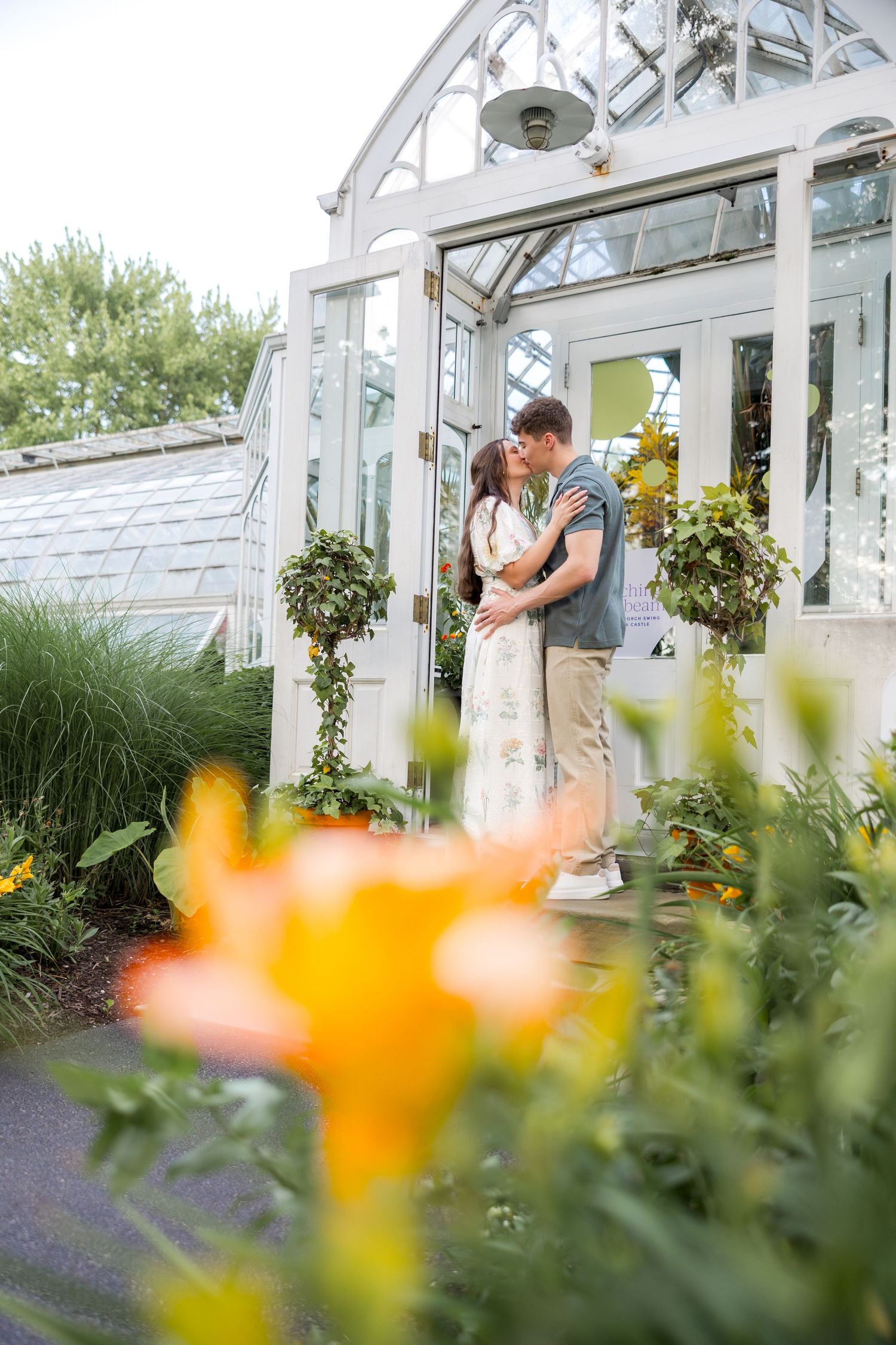 wedding photo and video at frick park in Pittsburgh, pa