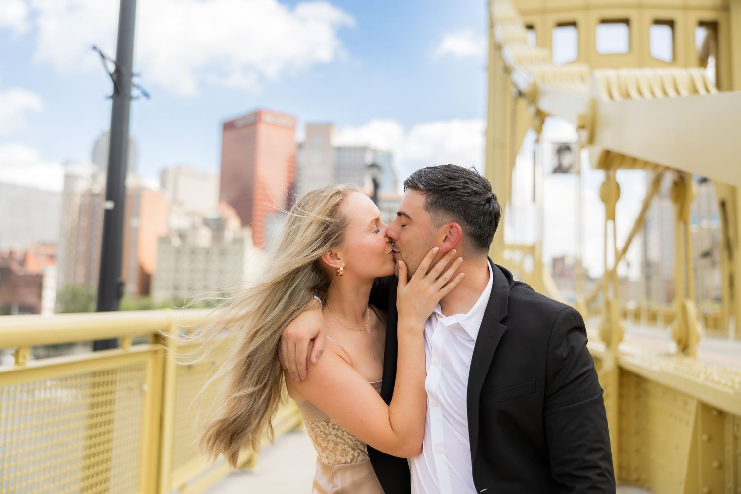 Pittsburgh wedding photographer & videographer