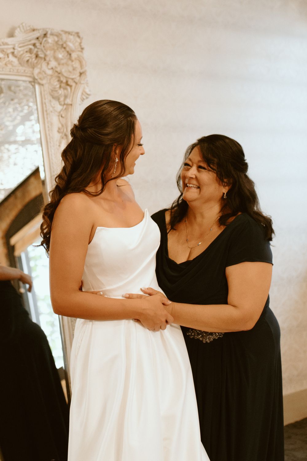 Minnesota Wedding Photographer, Romantic and Authentic Minnesota Photography, Minnesota Couple Photos | Rachel Marie Photography