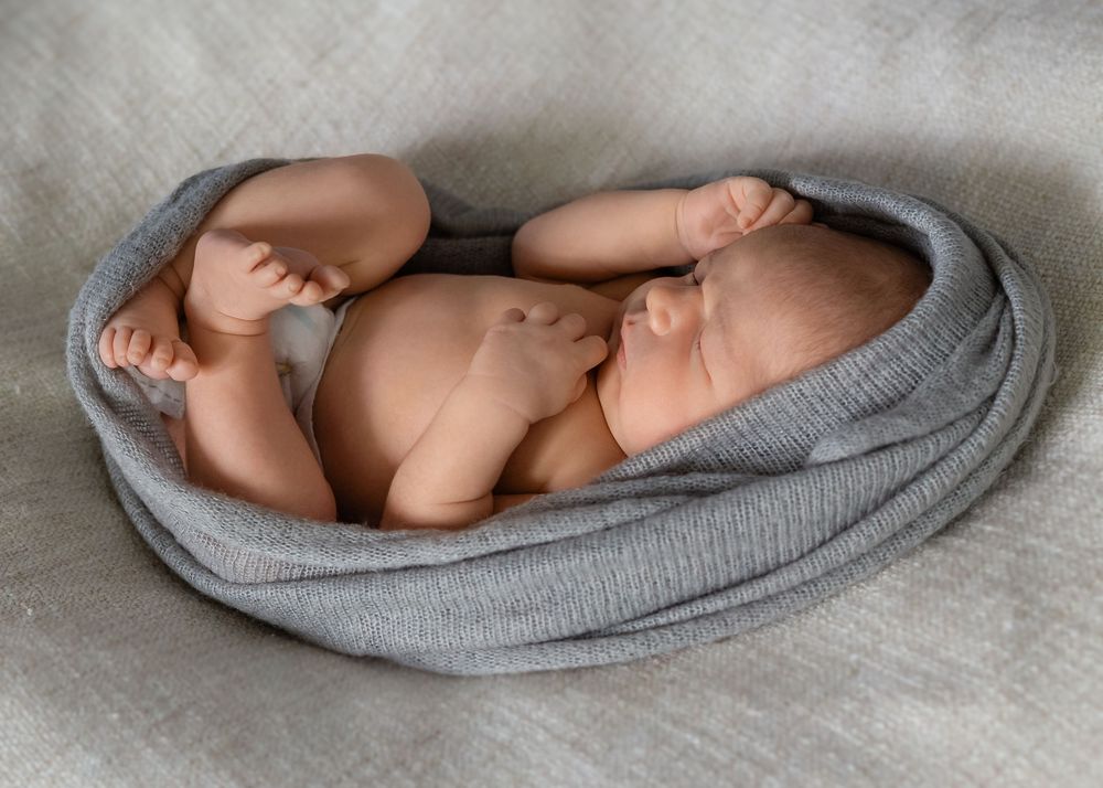 Mobile Fotografin in Nürtingen & Filderstadt. Newborn, Babybauch, Familie. Warm, liebevoll, authentisch. Jetzt Fotoshooting sichern.