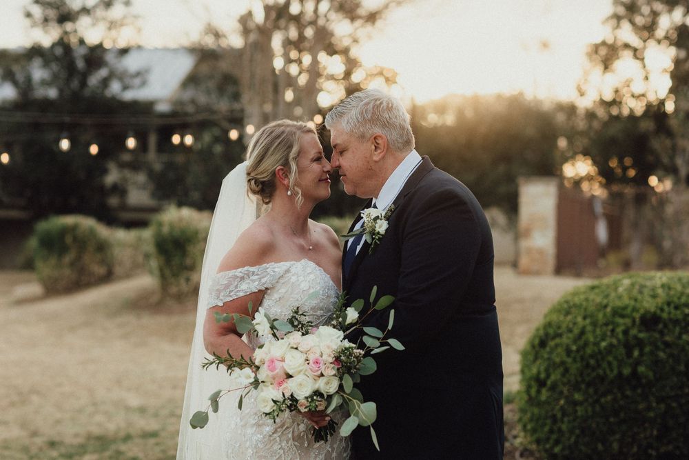 Granbury, Texas Wedding Elopement. Inn on Lake Granbury