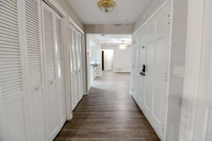 Example of real estate photography in Daytona Beach - Hallway