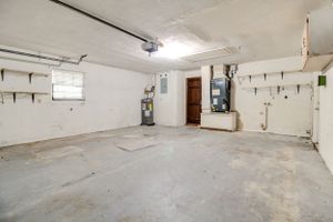 Example of real estate photography in Daytona Beach - garage.