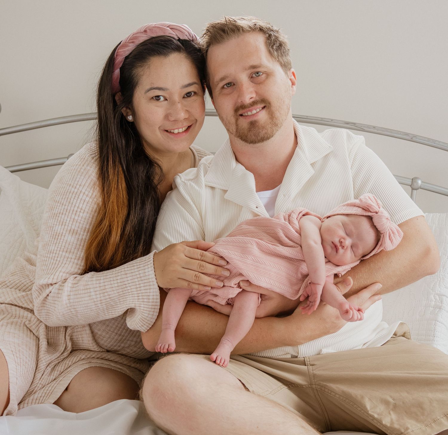 Affordable, fun, relaxed, easy going authentic story telling, bay of plenty in home newborn photography