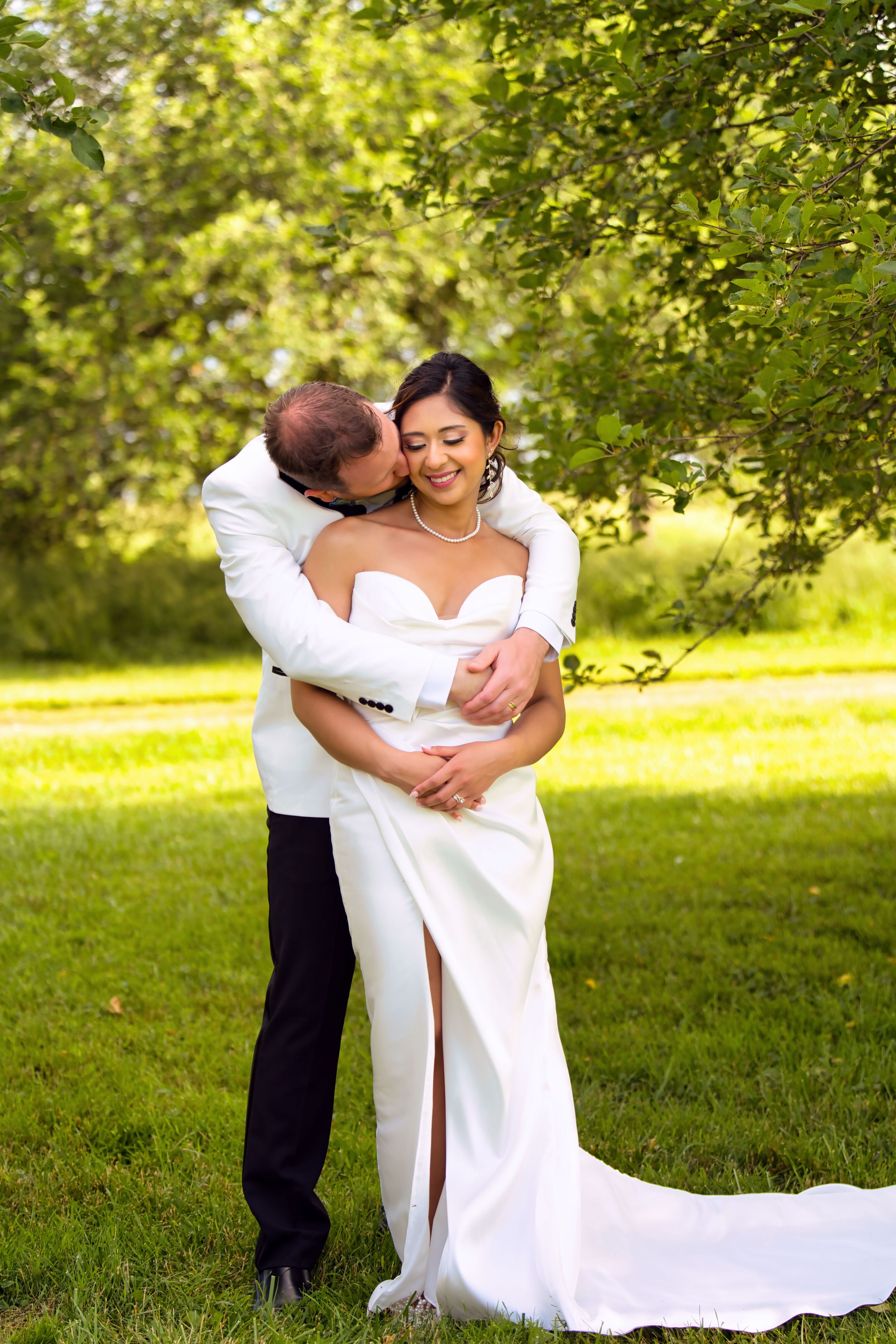 Bride and Groom Couple's portraits after the ceremony at a Morrow Ohio wedding venue : Cincinnati Wedding Photographer