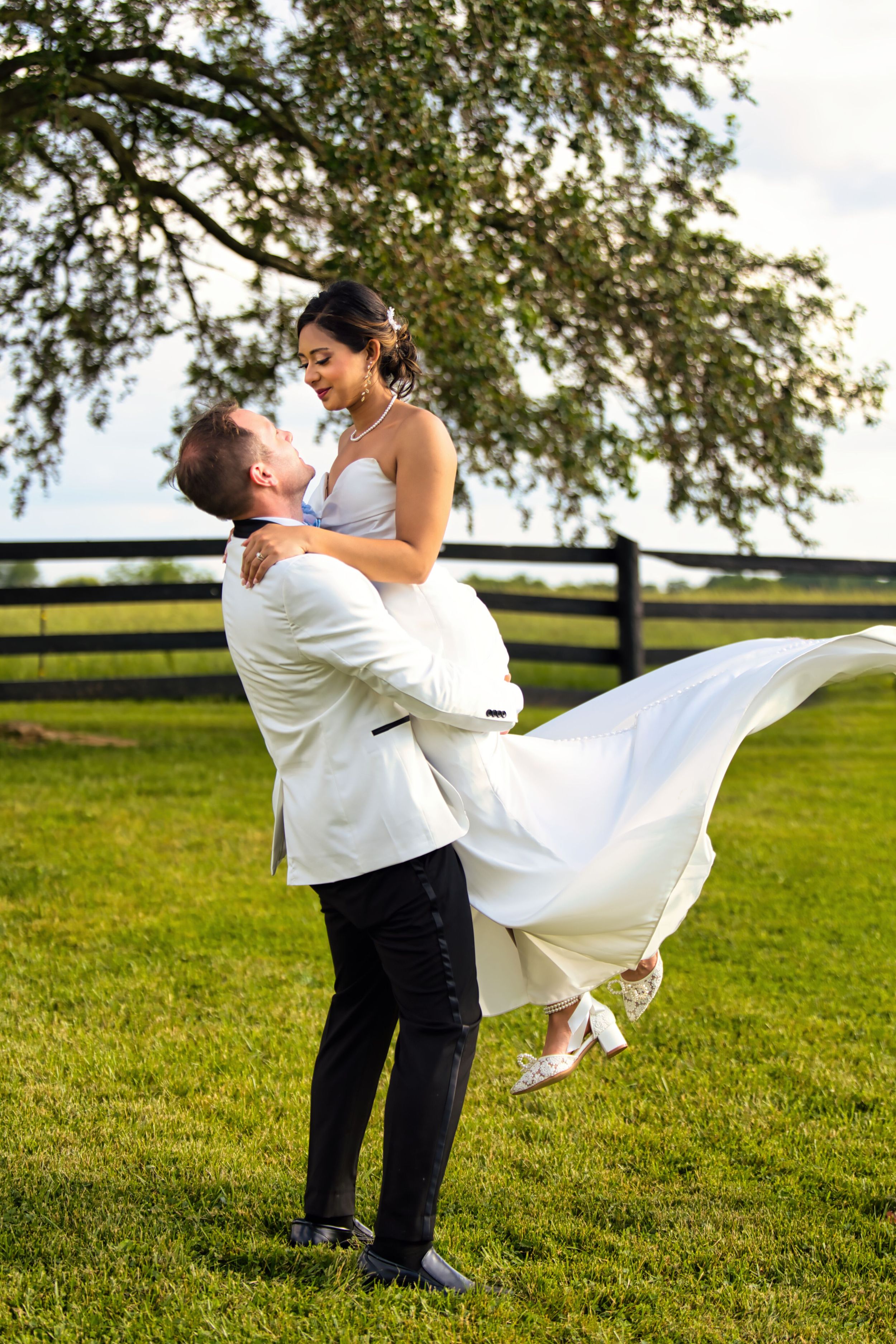 Bride and Groom Couple's portraits after the ceremony at a Morrow Ohio wedding venue : Cincinnati Wedding Photographer