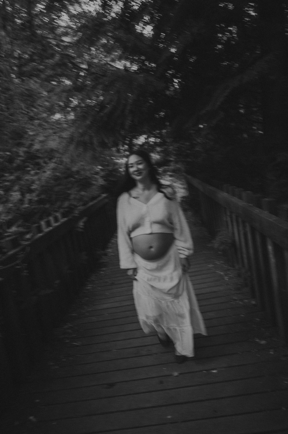 Creative Lifestyle Photography by Marina Dams Maternity Photoshoot Field Vancouver