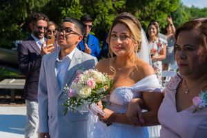 Wedding photographer in Washington DC, Maryland, and Virginia. 829 Media captures wedding that tell your love story