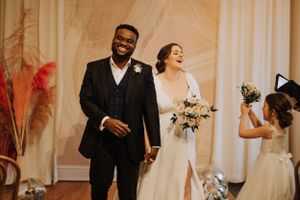Pop Up Bridal Shop in Annapolis Valley, Nova Scotia. Wedding photography by Samantha Bateman.