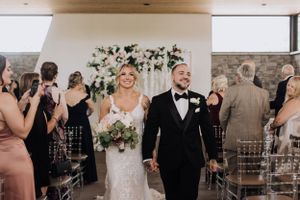 Wedding photography in Toronto, Ontario. Wedding photography by Samantha Bateman .