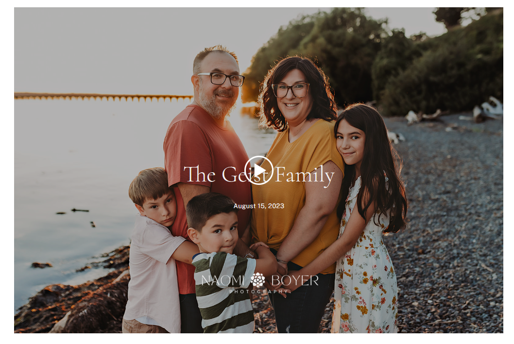 Elegant script logo for The Smith Family slideshow by Naomi Boyer Photography.
